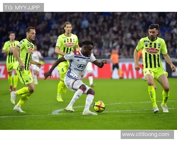 法甲二十日精彩对决里昂迎战尼姆全面亚盘分析与投注建议 法甲二十日精彩对决里昂迎战尼姆全面亚盘分析与投注建议